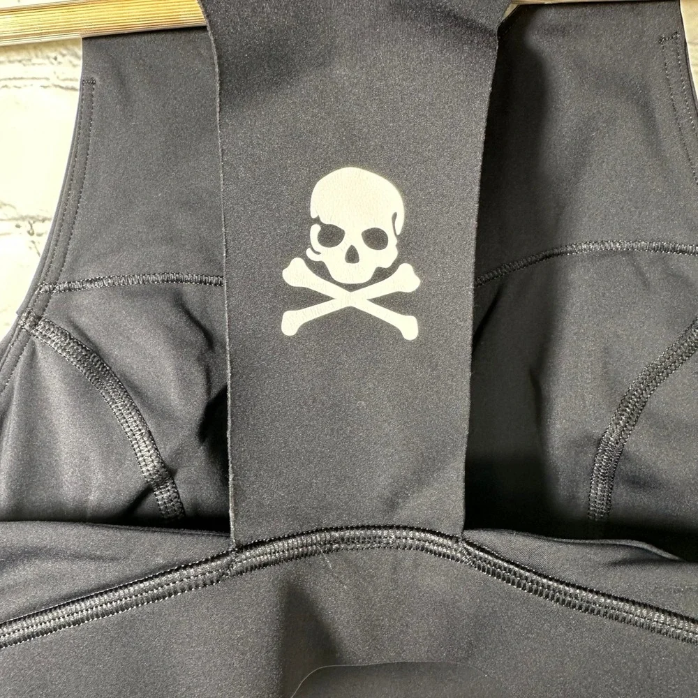 Lululemon SoulCycle High Neck Sports Bra Black Skull Crossbones Size‎ 2 W2AG9S